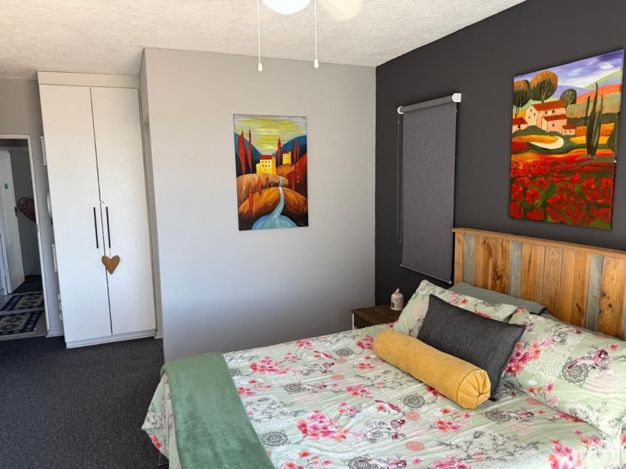 2 Bedroom Property for Sale in Hartenbos Heuwels Western Cape